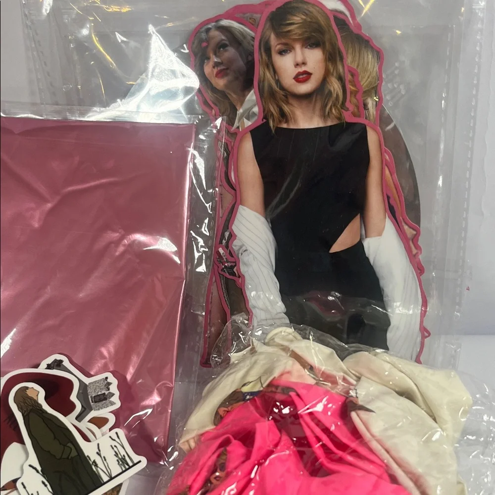 Taylor Swift Party Supply Set - Picture 4 of 8